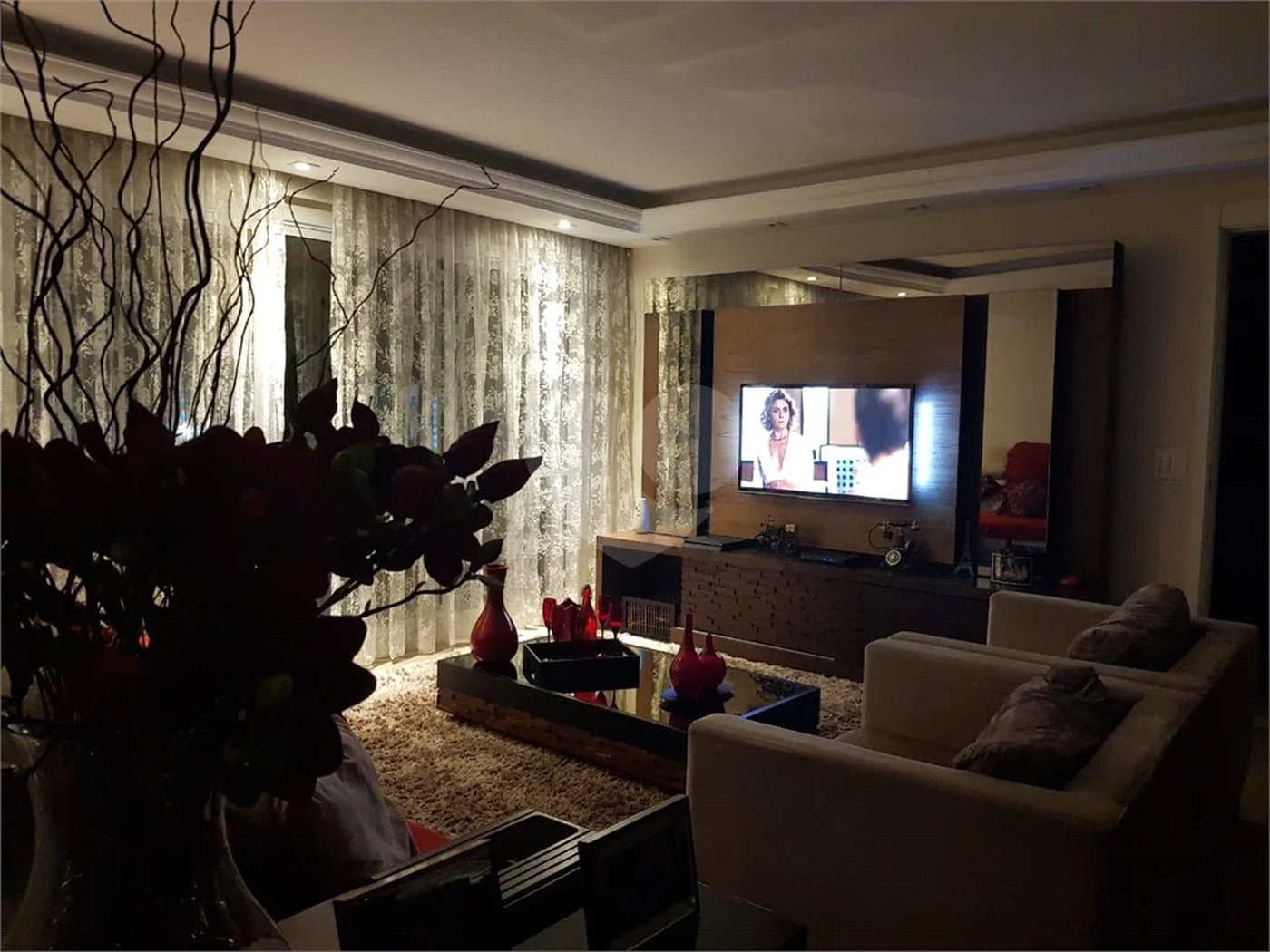 Apartamento à Venda na Mooca com 3 Suítes, Varanda Gourmet e 4 Vagas — 204m² no Condomínio Luzes da Mooca (Aceita Pet e Estuda Permuta)