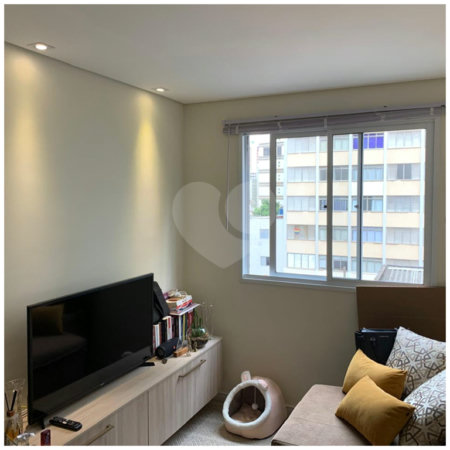 Apartamento à venda na Frei Caneca, 28 m², 1 quarto