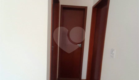 Apartamento à venda com 2 quartos, sendo 1 suíte,  em Parada Inglesa, São Paulo, SP