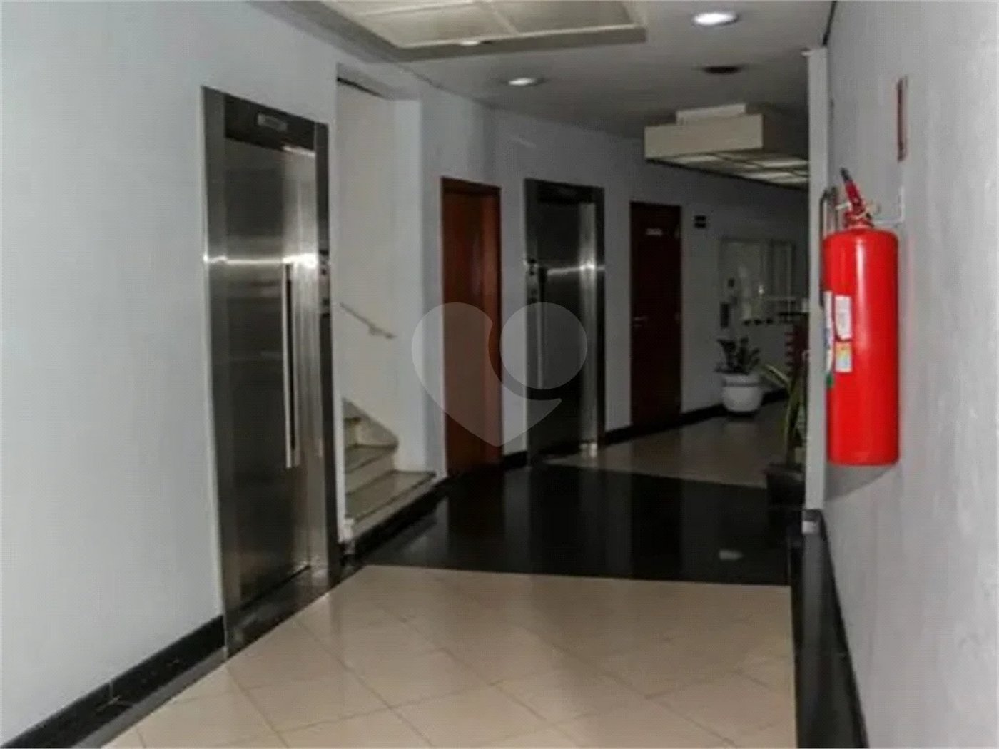 Apartamento à venda no bairro Barra Funda.