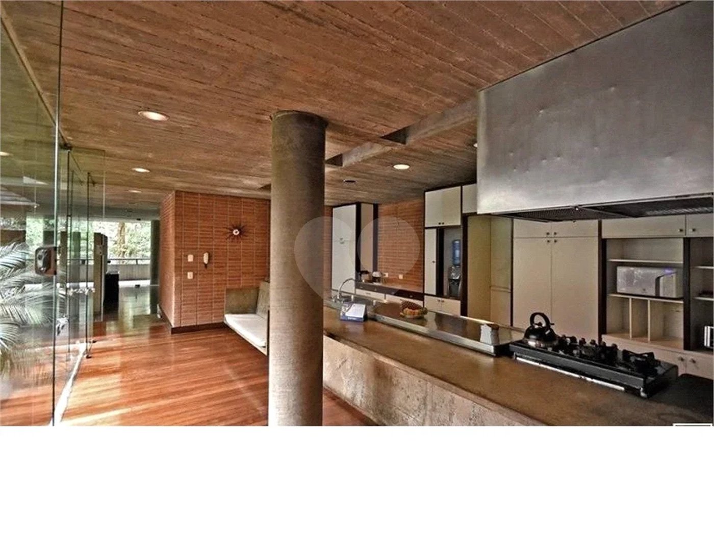 Casa com 976 m² e terreno de 3.100 m², à venda por R$ 16.000.000,00