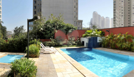 Apartamento à venda com 2 suítes em Cidade Monções, São Paulo, SP