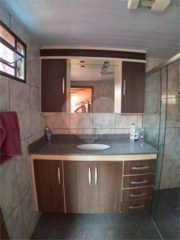 Casa + salão comercial na Vila Vista Alegre