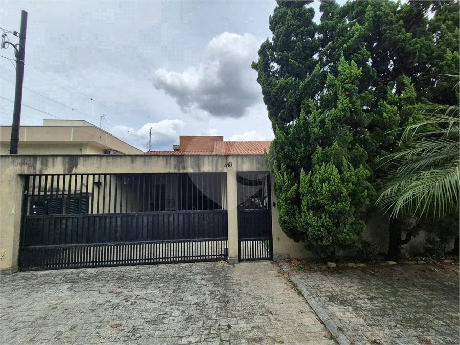 Casa a venda com piscina