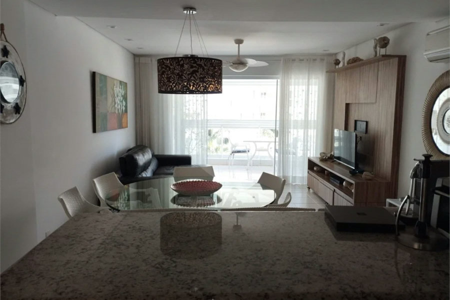 Apartamento à venda com 4 quartos, sendo 2 suítes, em Riviera de São Lourenço, Bertioga, SP