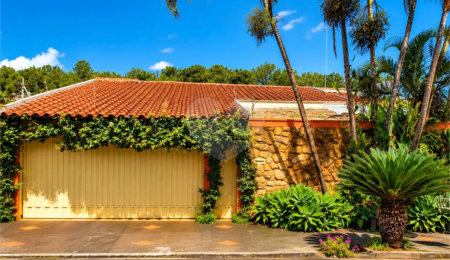 Casa à venda com 4 quartos, sendo 1 suíte, no condomínio Samambaia, São Carlos - SP