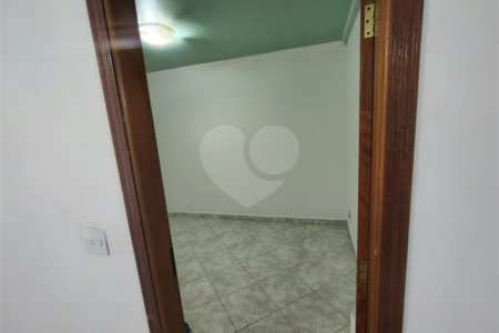 Casa ampla com 3 Quartos e 1 Suíte