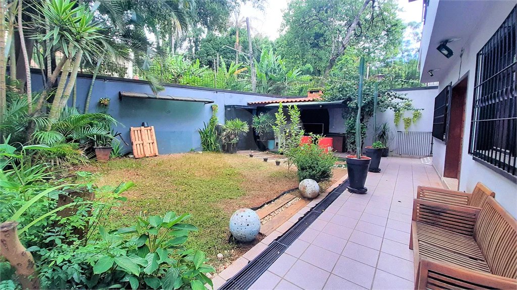 Vende-se Casa incrível no Jardim Prudência!