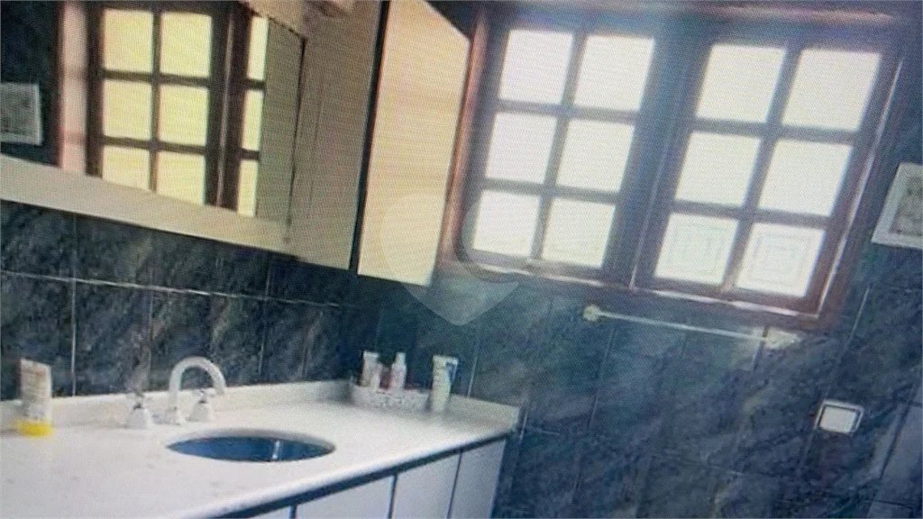 Sobrado na Mooca com 246m2 com 3 dorm e 2 vagas.