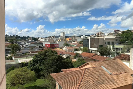 Apartamento à venda ou para alugar com 2 quartos, sendo 1 suíte,  no Centro, São Roque, SP