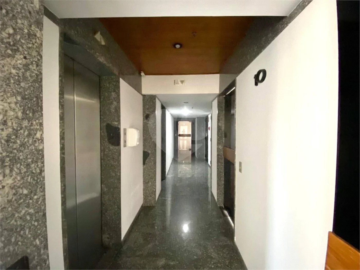 SALA COMERCIAL PARA LOCAÇÃO COM 57m2 NA VILA MARIANA/METRÔ