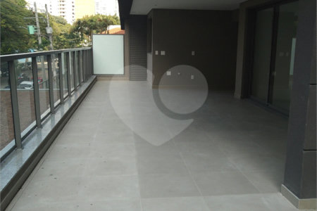 Apartamento tipo garden, novo, nunca habitado. 4 suítes