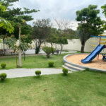 Sobrado de esquina Golden Park