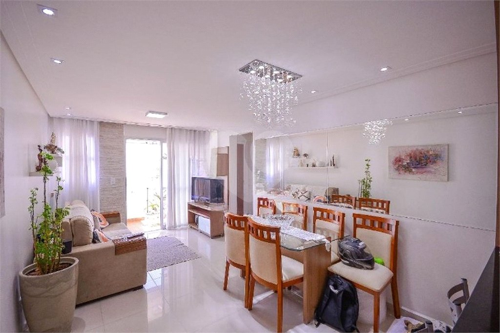 Oportunidade Apartamento mobiliado á venda na saude com 60m² com 2 dorm e 2 vaga. Aceita e estuda Permuta ( sujeito a avaliação).
