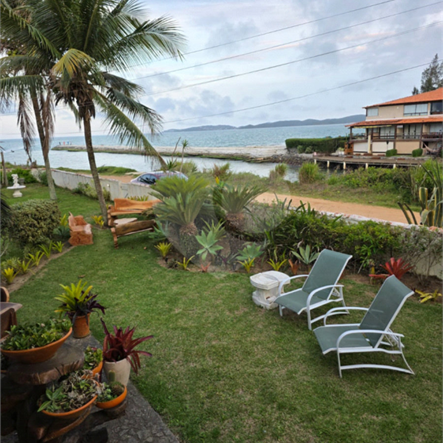 Casa à Venda em Condomínio na Marina – Búzios!