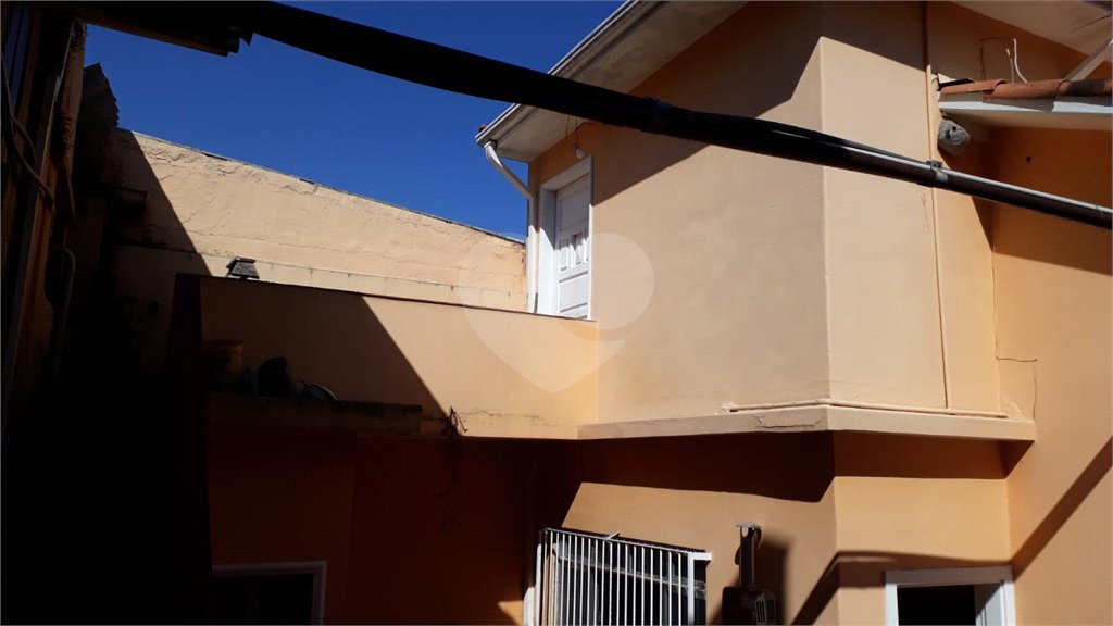 BELA CASA 274 M² C/ 3 QUARTOS 1 SALA 1 COZINHA 3 BANHEIROS 2 VAGAS Para Estacionamento coberta P/ VENDA NA V N Cachoeirinha