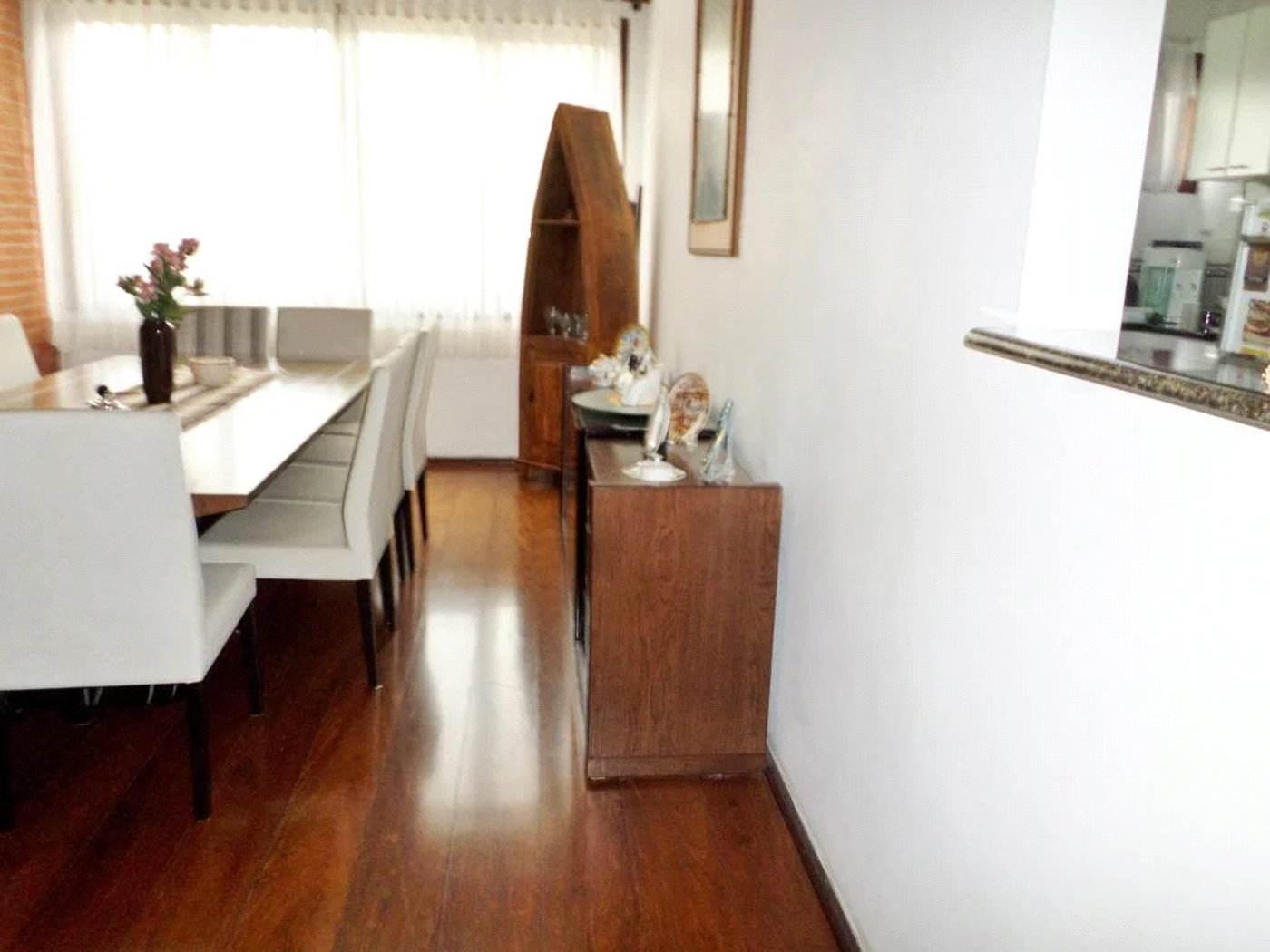 Casa à venda com 4 quartos, sendo 2 suítes, em Jardim Leonor, São Paulo, SP