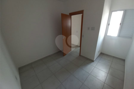 Apartamento no Condomínio Mirante Araucária.