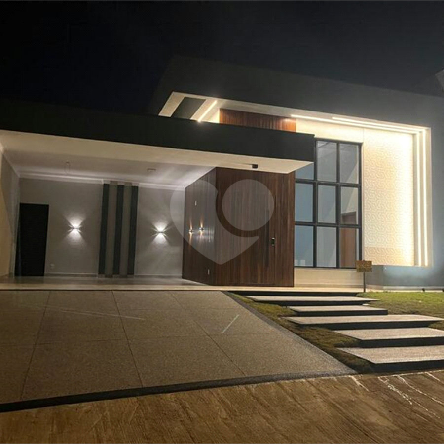Indaiatuba - Condominio Jardins di Roma - Venda -Locação 0 R$ 10.000,00 mais encargos - condominio - R$ 650,00 - IPTU - R$ 230,00 - Terreno 300ms - construido 170 metros quadrados - Terrea - 3 quartos, uma suíte e uma demi suite , 4 banheiros , piscina - Preparado para água quente até a piscina!!