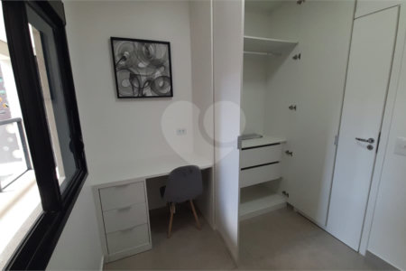 Apartamento para locação 45m2 na Bela Vista 2 dormitórios 1 vaga Próximo à Av. Paulista