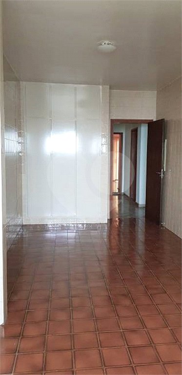 Apartamento no Condomínio Torello Dinucci