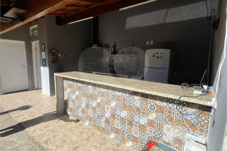 Casa a Venda em Atibaia