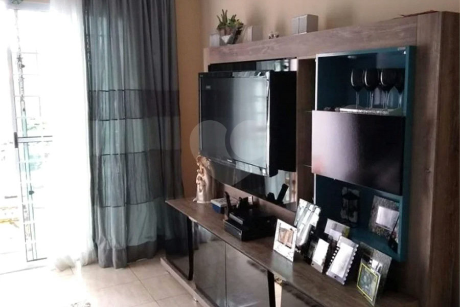 Sobrado à venda com 3 quartos, sendo 1 suíte, em Artur Alvim, São Paulo, SP