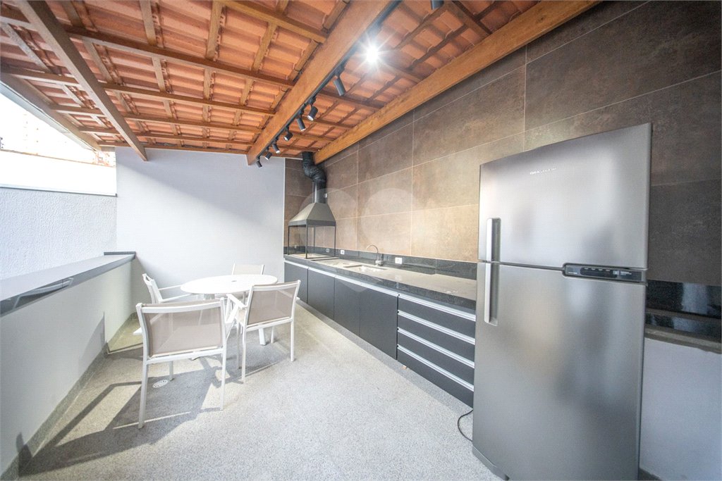 Sobrado de Vila com 200 m2 á venda no Tatuapé - Reformado Aceita Permuta