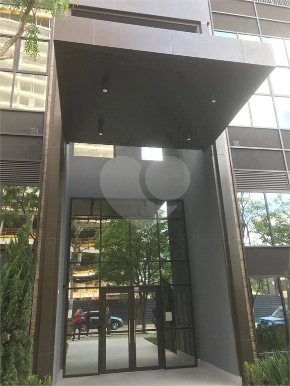 Magnífico apartamento novo (no contra-piso) à venda na Chácara Klabin com 144 m² e 3 suítes.