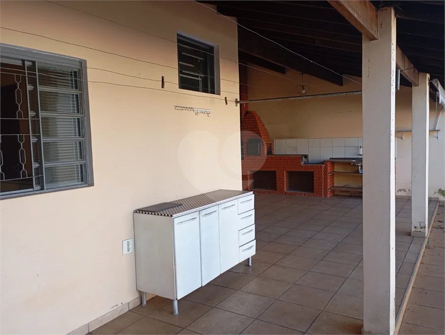 Sobrado 4 dormitórios, 2 suítes no Santa Felícia.