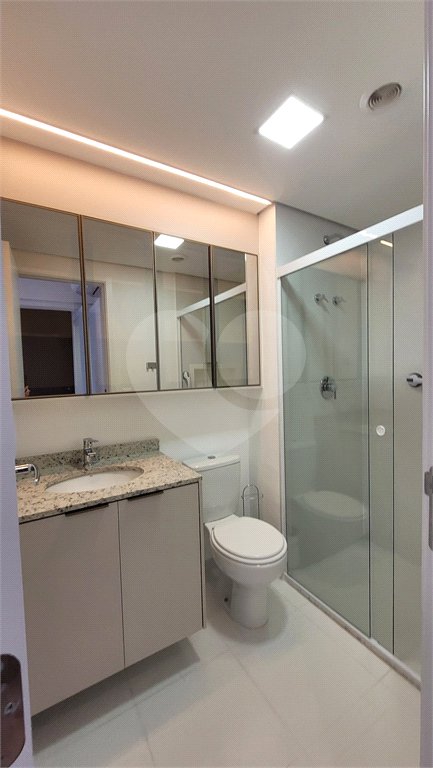 Apartamento de 2 quartos mobiliado à venda no Paraíso