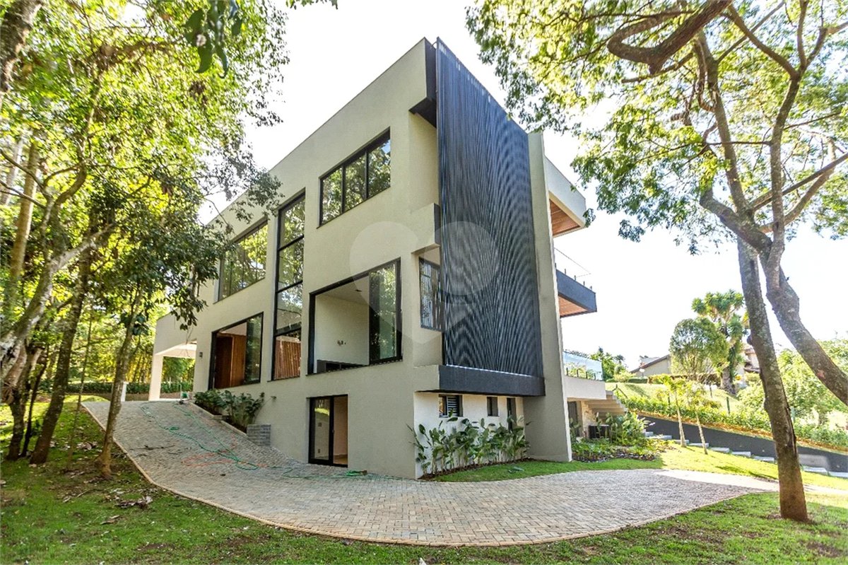 Casa à venda com 4 suítes no condomínio Jardim das Palmeiras, Bragança Paulista - SP