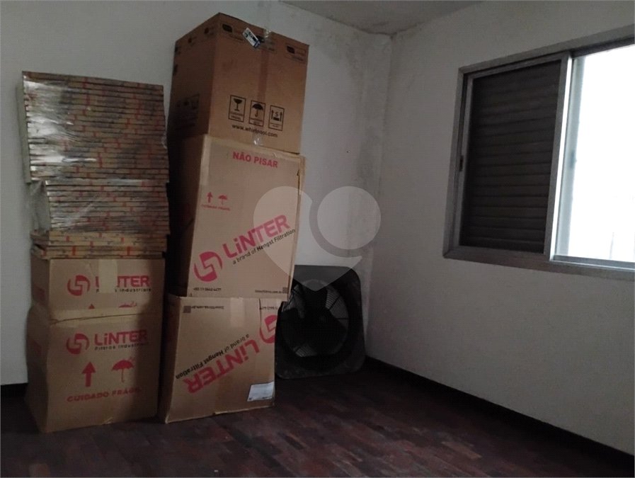 Espaçosa casa à venda na Vila Mascote