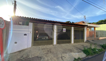 Casa à venda com 4 quartos, sendo 2 suítes,  em Vila Boa Vista 1, São Carlos, SP