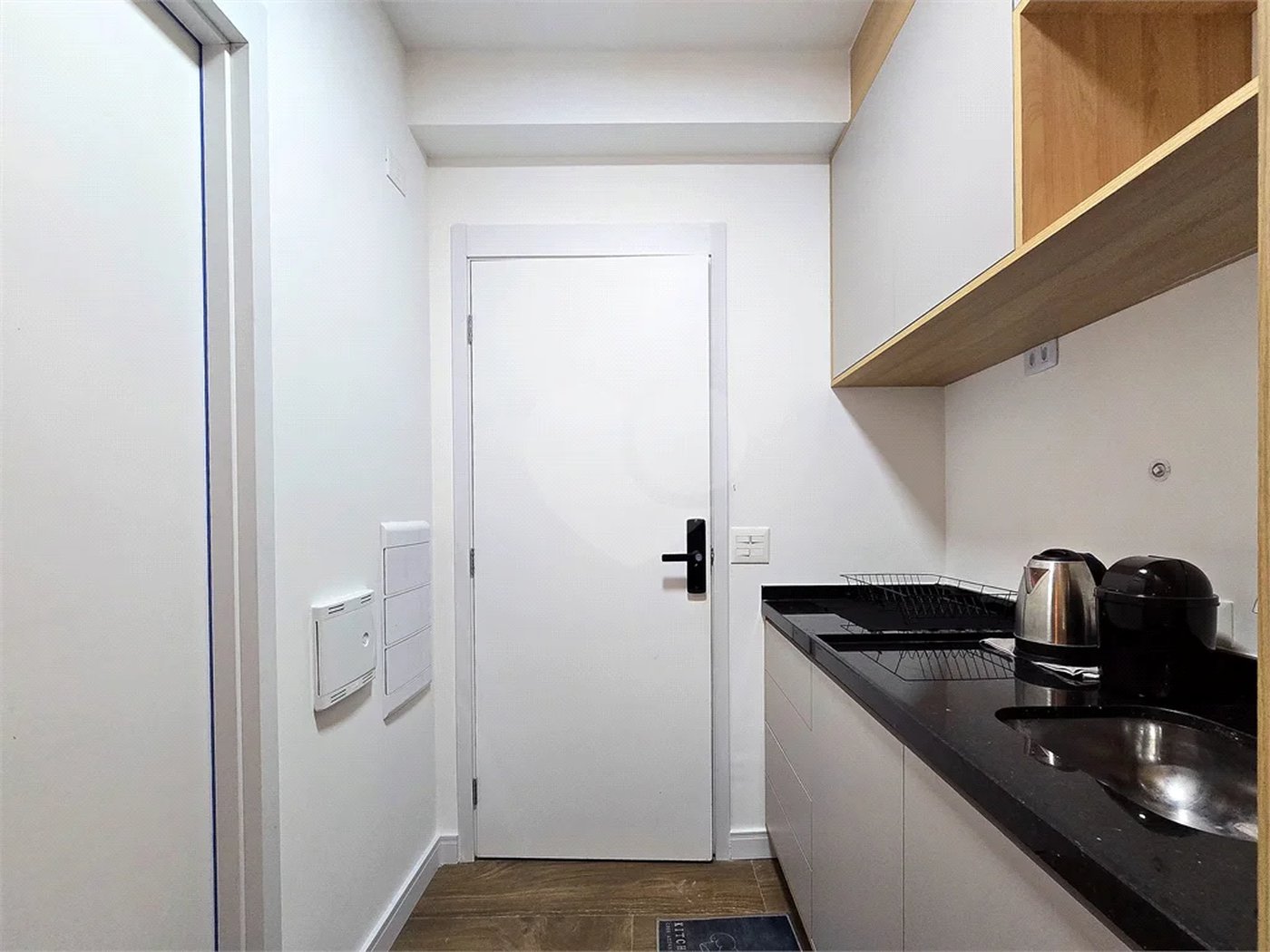 Studio Mobiliado Novo Andar Alto Próximo Metrô Paraíso