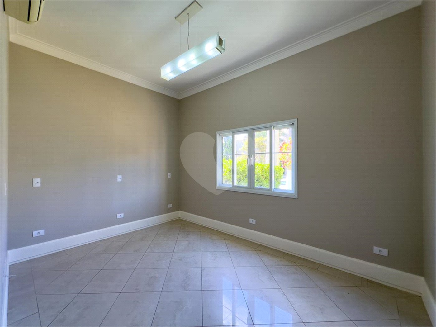 Lindo sobrado para venda em Indaiatuba/SP - Condomínio Esplendor. R$ 3.300.000,00.