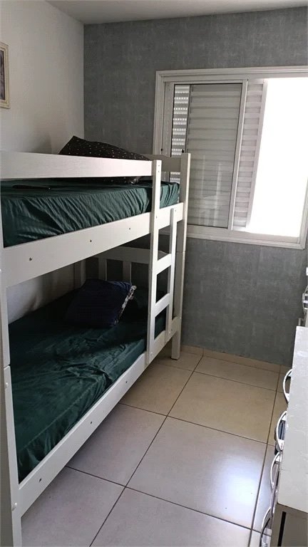 Casa à venda com 2 quartos no condomínio Villa Genova I, Cotia - SP