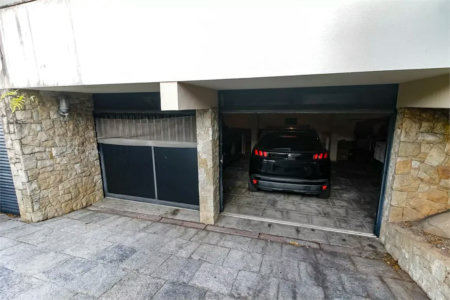 Sobrado à venda com 4 quartos, sendo 3 suítes, em Vila Sônia, São Paulo, SP