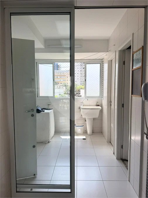 Apartamento à venda com 3 suítes em Vila Mariana, São Paulo, SP