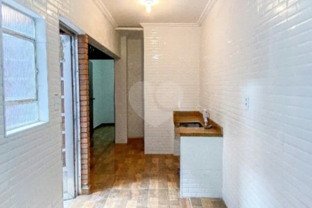 Sobrado com 400m² , 3 dormitórios , sendo 2 suítes , 3 vagas , à venda no centro de Santo André.
