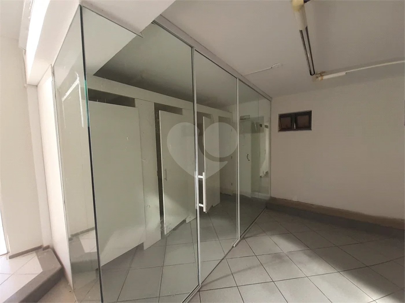 Salão Comercial de Esquina para Locação – Centro de Indaiatuba/SP