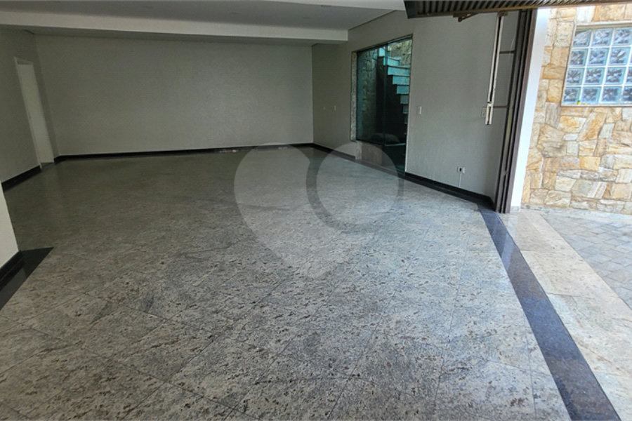 Sobrado de alto padrão com piscina e sauna no Jardim França