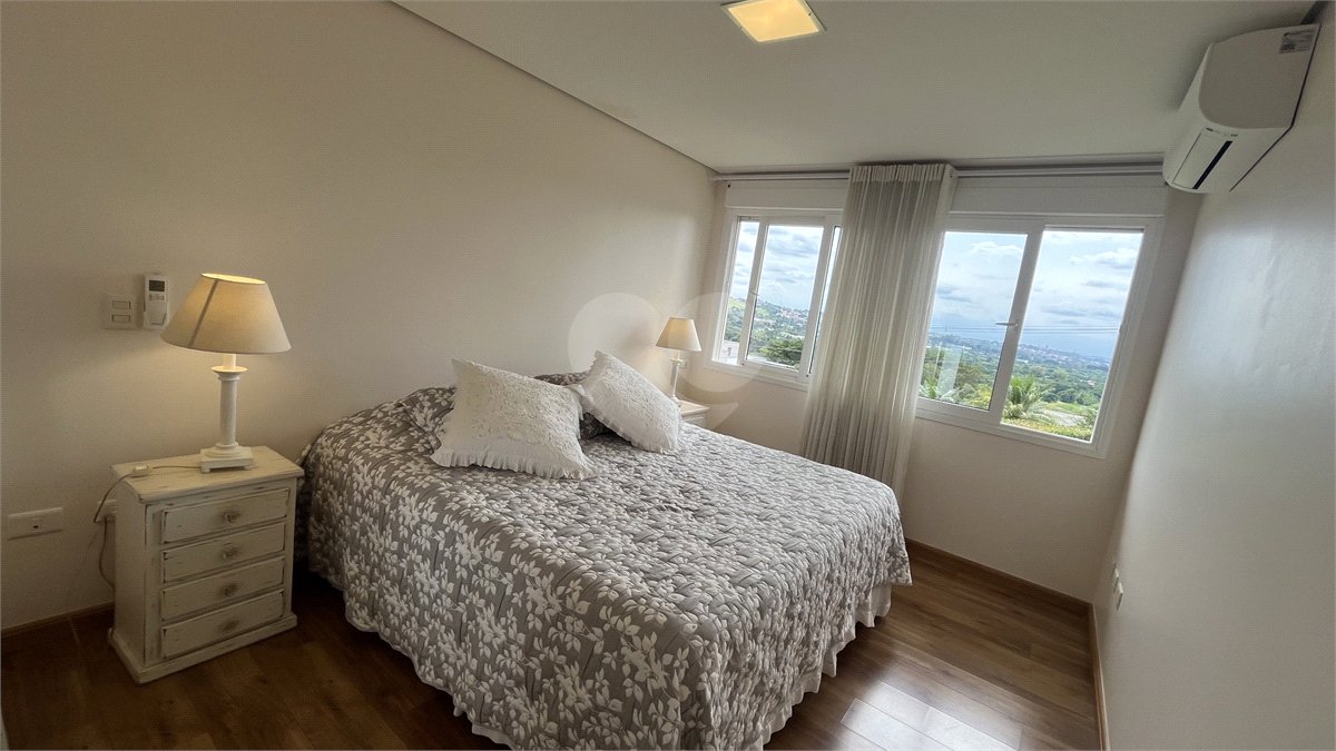 Casa a Venda no Condomínio Porto Atibaia com 4 dormitórios