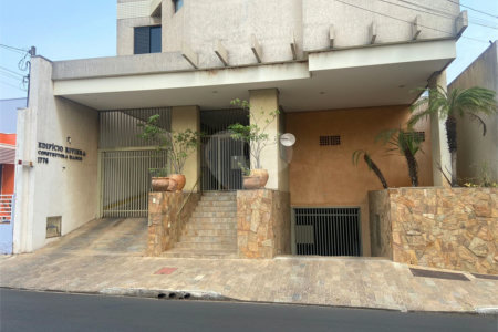 Apartamento no Edifício Riveira.