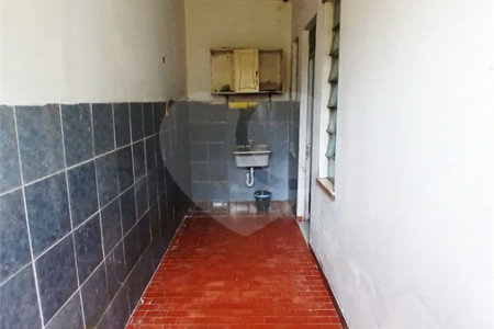 CASA Á VENDA EM SANTÍSSIMO ,ESTRADA DA POSSE ..