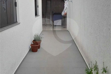 Casa térrea no Parque Delta.