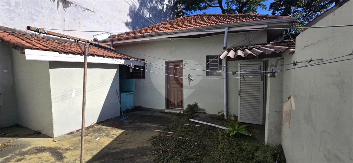 Casa antiga a venda