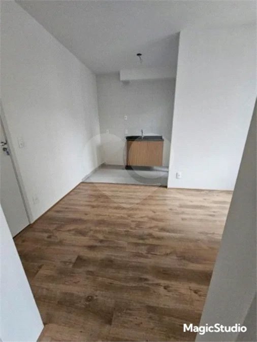 Apartamento com 38m², 2 dormitórios, à venda no Parque Bristol.