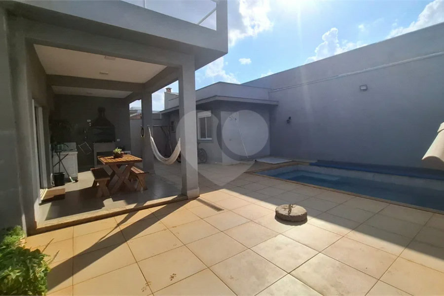 Sobrado com Piscina à Venda no Terras de Treviso – Piracicaba/SP
