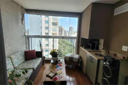Apartamento à venda com 2 quartos, sendo 1 suíte, em Morumbi, São Paulo, SP